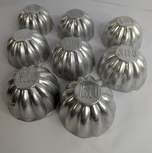 Lot of 8 Vintage Aluminum Mini JELL-O Molds 3" Embossed Top